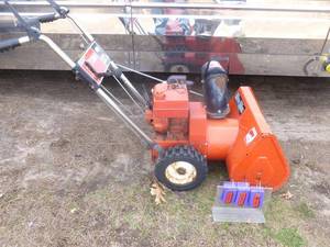 Toro 521 snow blower. Dealer trade in. Needs a little tlc. As shown.