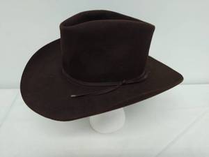 lot 30 image: Resistol Brown Cowboy Hat