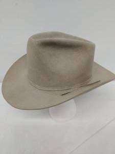 lot 40 image: Tan Buck Kenedys Mad Hatters Brand