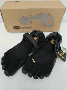 lot 54 image: Vibram FiveFinger Shoes In Box