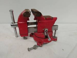 lot 156 image: Table Vice