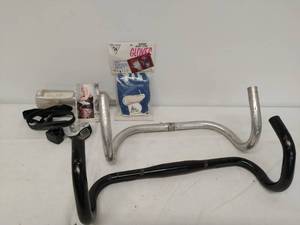 lot 167 image: Cycling and Exercise Accessories