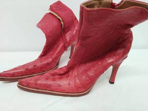 lot 76 image: Red Ostrich Womans Boots