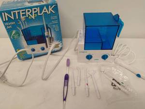 lot 85 image: Interplak Water Jet