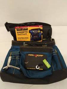 lot 93 image: Magnogrip Tool Pouch
