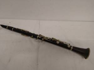 lot 226 image: Robert Martel Clarinet Superieure