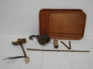 lot 251 image: Vintage Wood Dcor And tools