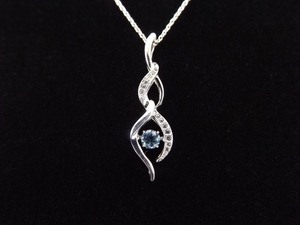 .925 Sterling Silver Floating Topaz Crystal Infinity Pendant Necklace