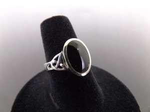 .925 Sterling Silver Inlayed Black Onyx Celtic Ring Size 7