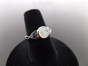 .925 Sterling Silver Moonstone Cabochon Ring Size 6