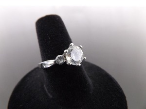 .925 Sterling Silver Cubic Zirconia Ring Size 7