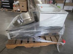 lot 228 image: WHOLESALE MIXED PALLET OF MISCELLANEOUS SINKS
