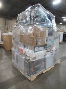 lot 232 image: WHOLESALE MIXED PALLET OF VACUUMS AND SMALL KITCHEN APPLIANES