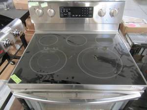 lot 326 image: Samsung Smooth Surface 5 Elements 5.9-cu ft Self-Cleaning Convection Freestanding Electric Range (Stainless Steel) (Common 30-in Actual 29.9375-in) NE59R4321SS