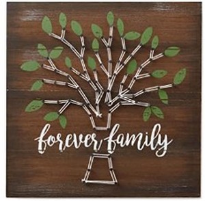 lot 671 image: Hallmark Wall Sign Bundle 1 - Good Day to Change The World & Forever Family