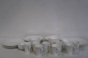 lot 666 image: Mikasa Swirl 38-piece Bone China Dinnerware Set