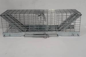 lot 685 image: Havahart Small 2-Door Professional Live Animal Cage Trap for Rat, Squirrel, Chipmunk, and Weasel