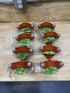lot 21 image: GRUVLOK Lot of 8-  3 Clamp-T
