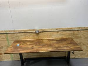 lot 17 image: Butcher Block Countertop
