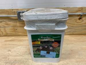 lot 64 image: REPELLEX MoleGopher Repellent, Granules, 24 lb, Castor Oil, Cinnamon, Garlic, White Pepper