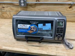 lot 72 image: HAMILTON 6 Slice Toaster Oven