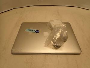 Apple&nbspMacBookPro11,4&nbspINTEL(R) CORE(TM) I7-4770HQ CPU  2.20GHZ 256GB HD 16GB DDR3L MEM  15.4 screen 2880 x 1880 Res&nbsp includes IOS