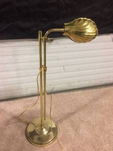 THESE ARE SELLING LIKE HOT CAKES ONLINE&nbspVintage Mid Century Modern Art Deco Brass Gold Clam Shell Floor Lamp MCM - Good Working Condition