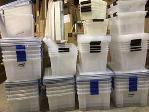 Lot of  storage plastic Bins Customer Returns See Pictures