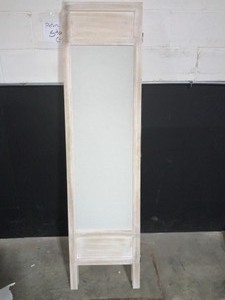 lot 15 image: ORIENTAL FURNITURE 5.5 FT. BURNT WHITE SOLID MUSLIN 4-PANEL ROOM DIVIDER. SEE PICTURES