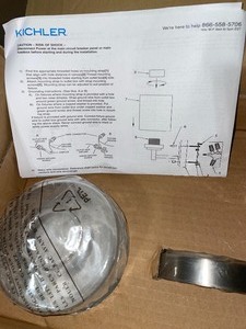 KICHLER WINSLOW 2-LIGHT BRUSHED NICKEL VANITY LIGHT WITH CLEAR SEEDED GLASS. SEE PICTURES