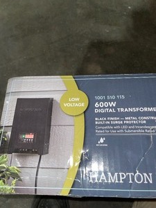 HAMPTON BAY LOW-VOLTAGE 600-WATT LANDSCAPE TRANSFORMER. SEE PICTURES