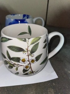 ASSORTED COFFEE MUGS. VARIOUS KINDS AND CONDITIONS. SEE PICTURES