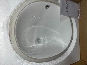 KINGSMAN HARDWARE 17-12 IN. X 14-14 IN. OVAL UNDERMOUNT VITREOUS GLAZED CERAMIC LAVATORY VANITY BATHROOM SINK PURE WHITE. SEE PICTURES