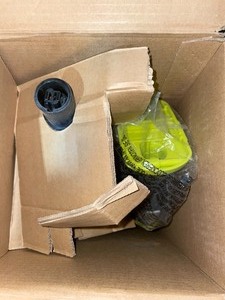 RYOBI ONE 18-VOLT LITHIUM-ION CORDLESS STRING TRIMMEREDGER - 4.0 AH BATTERY AND CHARGER INCLUDED. SEE PICTURES