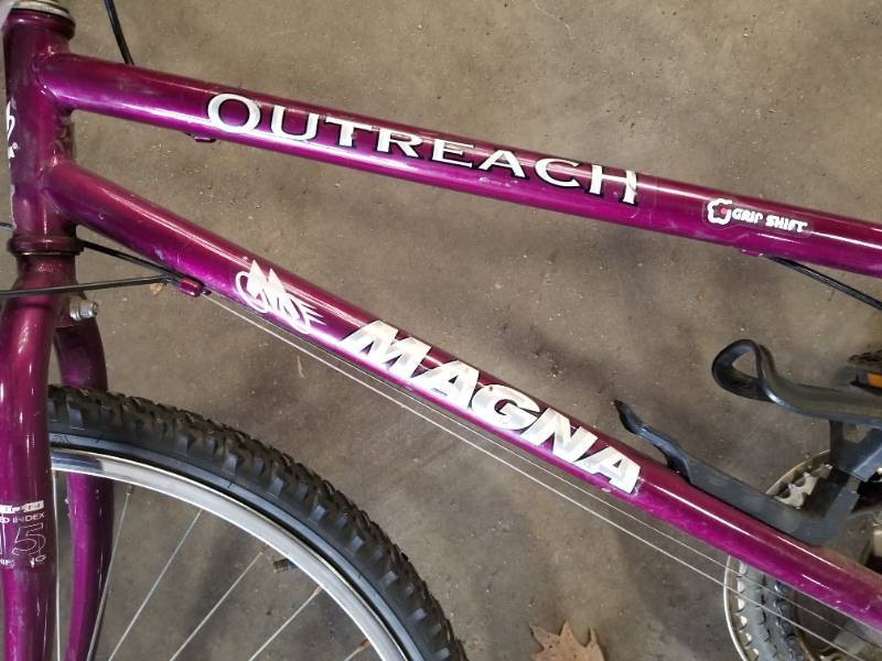 Magna outreach 15 online speed bike