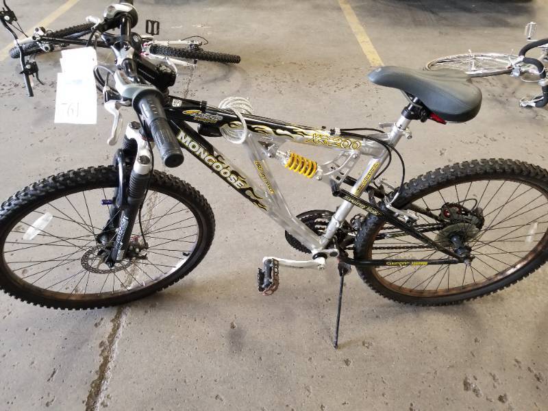 Mongoose XR200 Men s 26 21 speed Trail Bike with 17 Aluminum Silver Black Frame City of Apple Valley Spring 2021 City Surplus and Seized Property Sale K BID