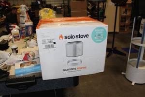 lot 114 image: Solo Stove Bonfire Backyard Fire Pit 20Dx14H (in box)