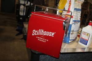 lot 119 image: Stillhouse Metal Chest Cooler Red 14Lx 9-12Wx12H