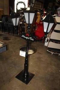 lot 147 image: Menage a Trois Lantern Display 3-lamp 40Wx16Dx74H