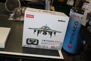 lot 35 image: Udi RC Voyager FPV HD720P 2.4GHz U845 (in box)