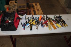 lot 65 image: Husky Tool Bag 14Lx9Wx8H  with Hand Tools - Pliers, Screwdrivers, Misc. Hand Tools
