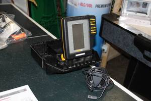 lot 52 image: Hummingbird Fish Finder TCR101