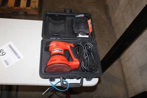 lot 89 image: Black & Decker Palm Sander FS3000ROS  with Case