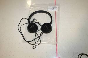 lot 219 image: Sony Stereo Headphones MDR-ZX100
