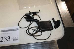 lot 233 image: Garmin nuvi GPS Unit