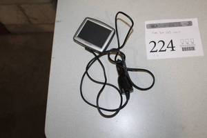 lot 224 image: Tom Tom One GPS Unit N14644