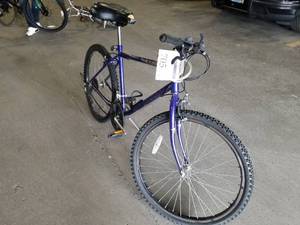 lot 705 image: Huffy Blue Ridge Mens 21 18-speed Trail Bike with 19 Purple Frame