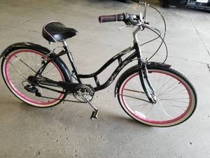 lot 757 image: Schwinn Riverside Womens 20 5-speed Road Bike with 17 BlackPink Frame