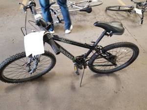 lot 762 image: Iron Horse Maverick 1.2 Boys 24 8-speed Mountain Bike with 17.5 BlackGreen Frame