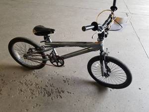lot 771 image: Dynacraft Mens 18 Single-speed Trick Bike with 12 Grey Frame